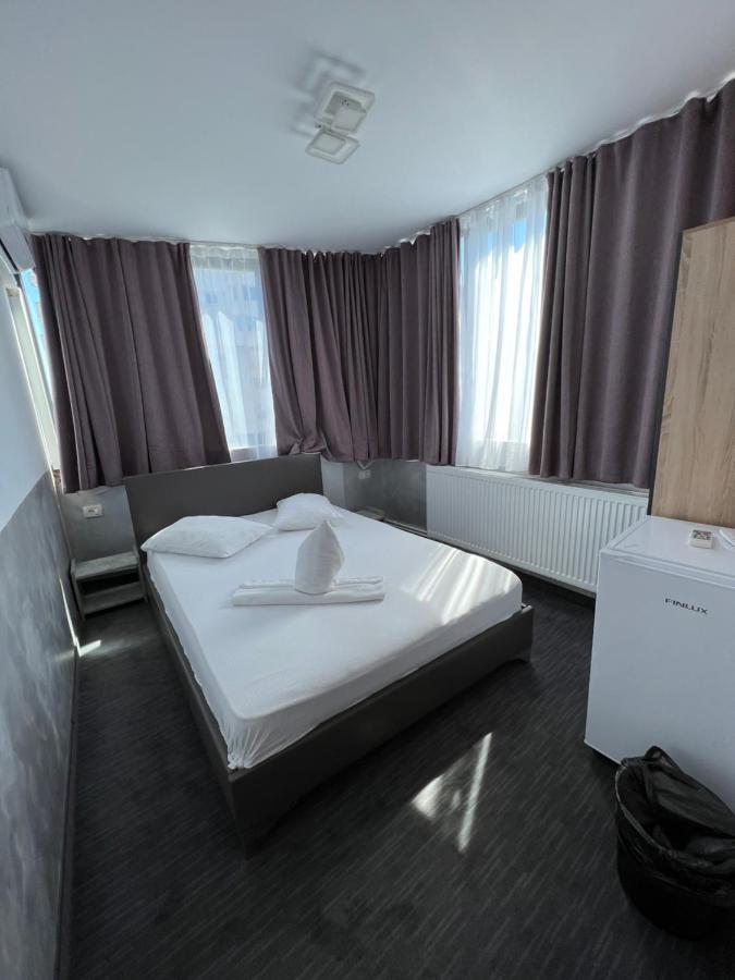 Hotel Miniom Constanta Ngoại thất bức ảnh