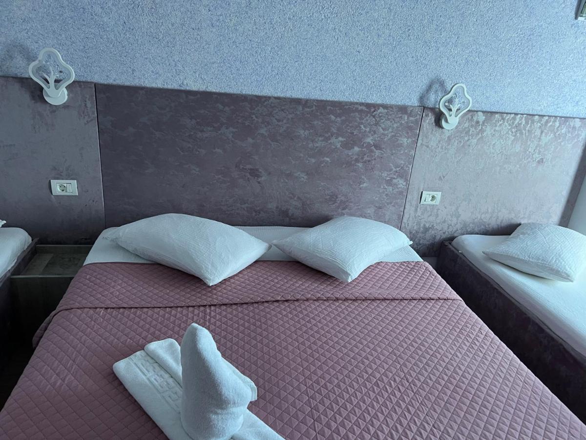 Hotel Miniom Constanta Ngoại thất bức ảnh
