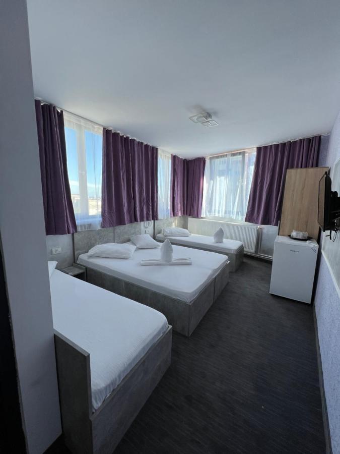 Hotel Miniom Constanta Ngoại thất bức ảnh